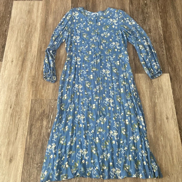 Reformation Dresses & Skirts - REFORMATION Lisse Midi Dress Avery Blue Floral Print Size 10 NEW